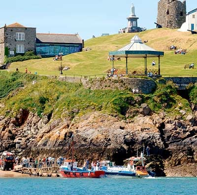 Activity Corner: Spotlight on Tenby Bandstand