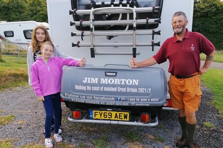 Coast walker Jim Morton at Glynafon, Pleasant Valley, Stepaside