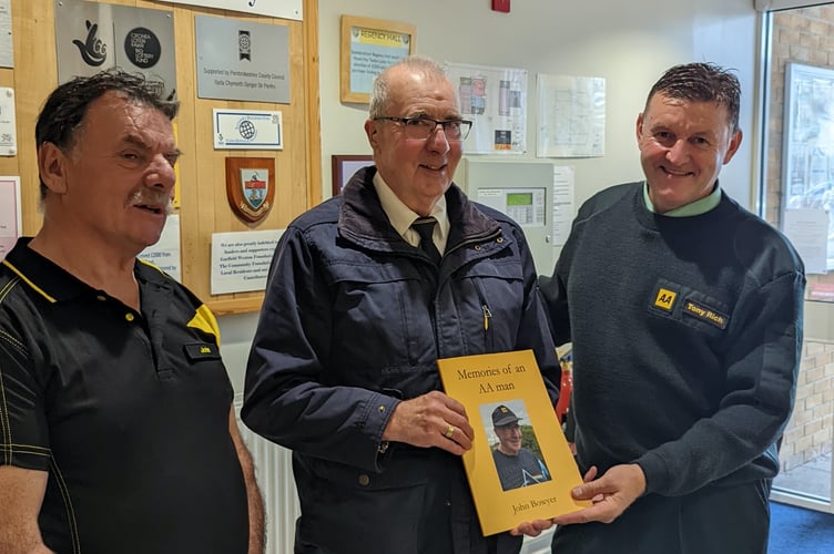 Tenby Memory Caf - John Bowyer