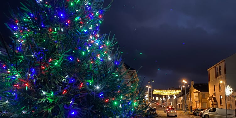 Christmas tree and lights, Pembroke Dock