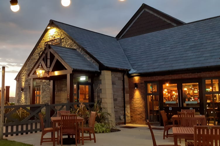 Y Cerrig Glas, Pembroke Dock