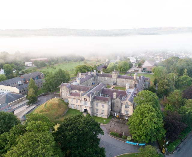 Students urged to submit loan claims quickly before Friday deadline