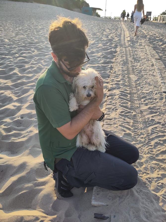 Alan and Saffy the puppy at Folly Farm Green Team South Beach Clean