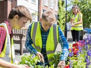 Young people encouraged to volunteer across Pembrokeshire this summer