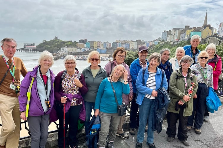 Steadies at the approach to North Beach, Tenby