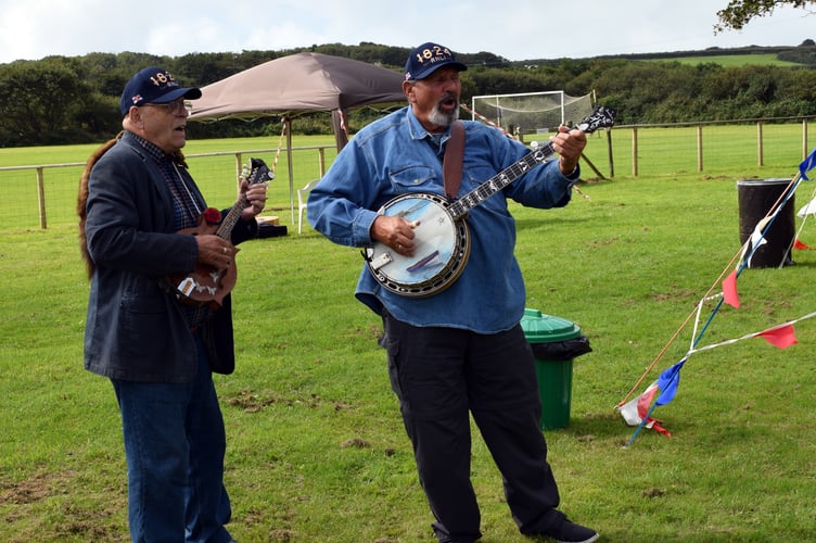 Musicians Sid and Bristol-Dave, longtime supporters of the RNLI, always travelling and giving their time.
