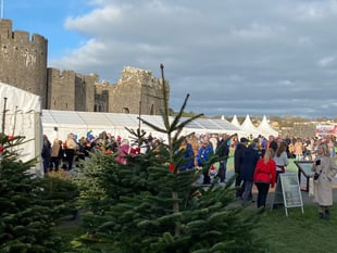 Watch - Pembroke Castle Christmas Market a hit with 1,000s of visitors