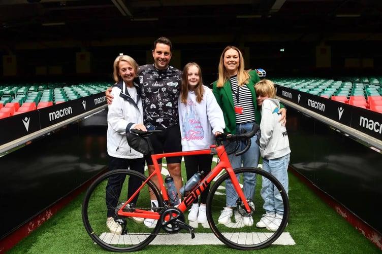 Craig Maxwell and family