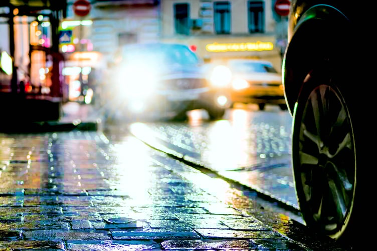 Car Headlights dazzle glare