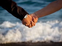 Romantic overnight Valentine’s Day getaways at Celtic Haven near Tenby