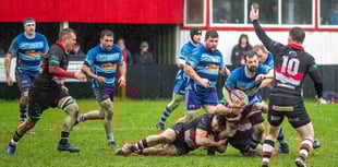 Otters snatch victory in tough match