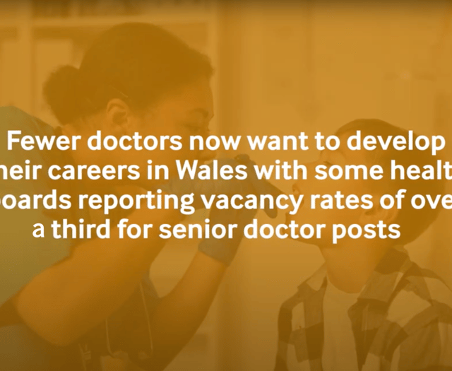 Senior doctors in Wales vote to strike over pay