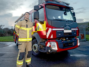 Welsh firefighter to climb Mount Everest in full firefighting kit