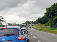Stuck on red on the A477