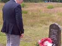 Former Pembroke mayor honours the fallen during Twin Town Bergen visit