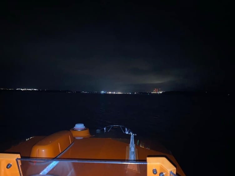 Angle RNLI search for teenagers