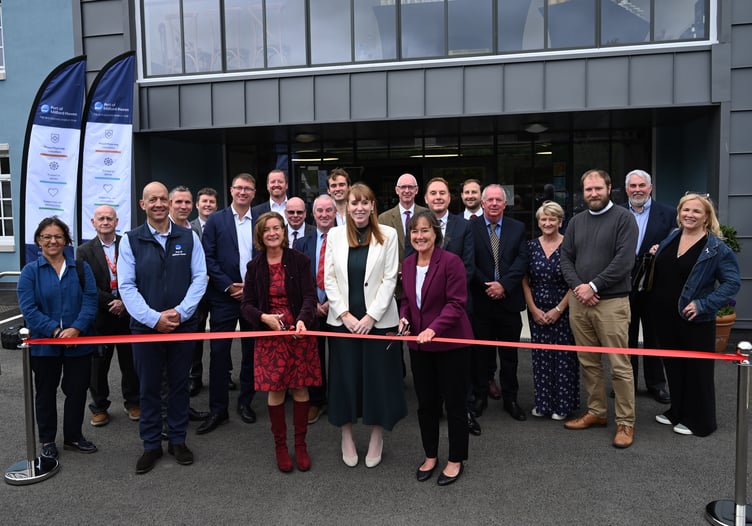 Deputy Prime Minister, Prif Weinidog and Welsh Secretary launch Pembroke Dock Marine