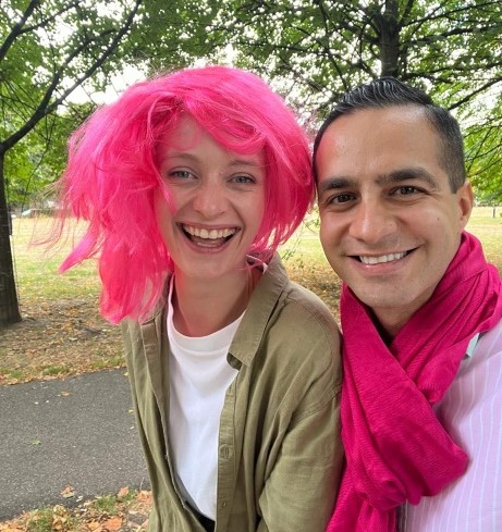 Sasha and Ali in wig and scarf