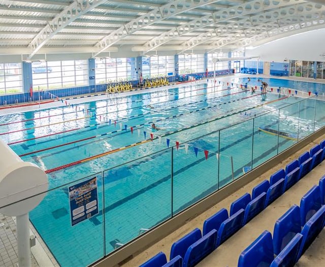 Carmarthen swimming pool to close for three months