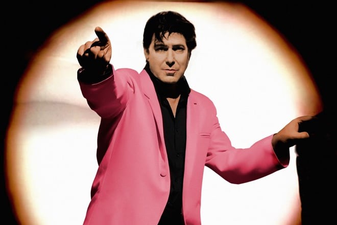 Rebel Dean as Shakin’ Stevens, the UK’s biggest selling singles artist of the 1980s.