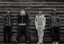 REEF to play the Tenby De Valence this November