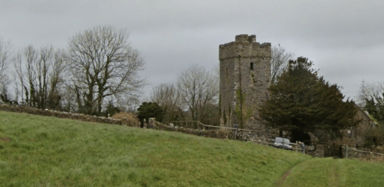 St Elidyr’s Churchyard, Crunwere