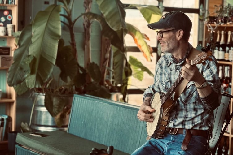 Travis Stuart - USA musician