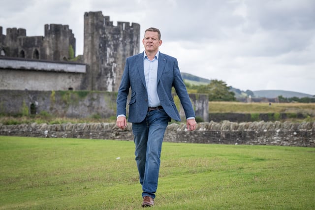 Plaid Cymru offers "new leadership for Wales"