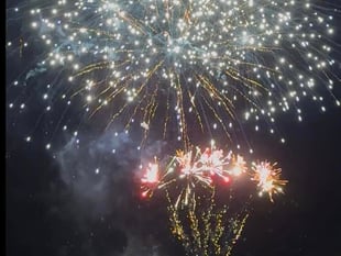 Tenby Observer club photographers capture Saundersfoot  fireworks