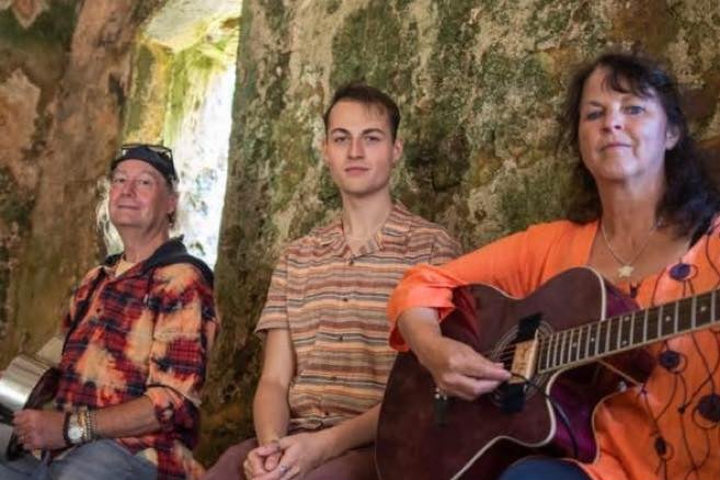 Ella Guru / Clare Harrison