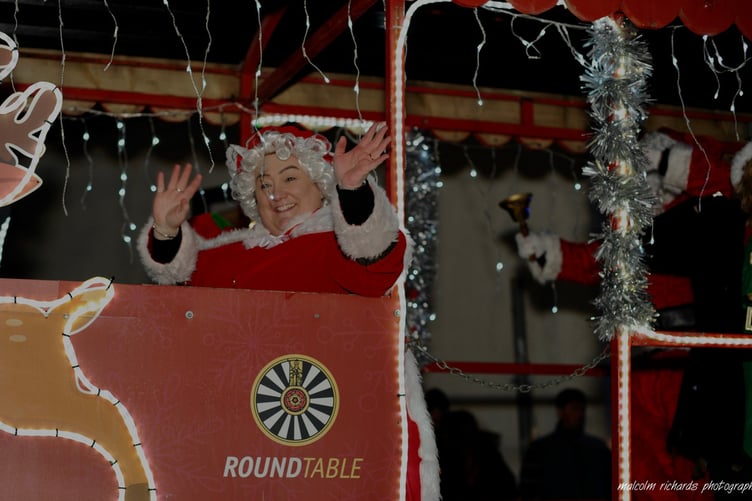 Pembrokeshire Christmas Convoy - Father and Mother Christmas (Round Table)