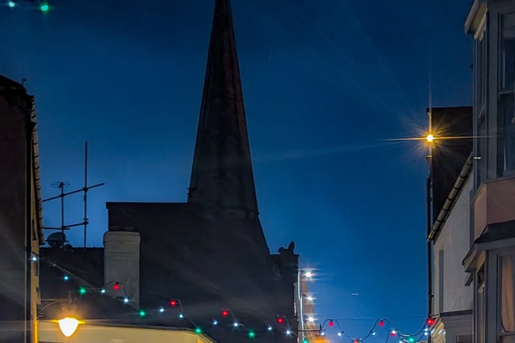Tenby at Christmas - Lucy Crockford