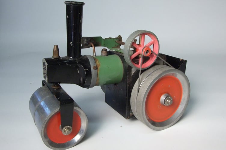 vintage toy traction engine