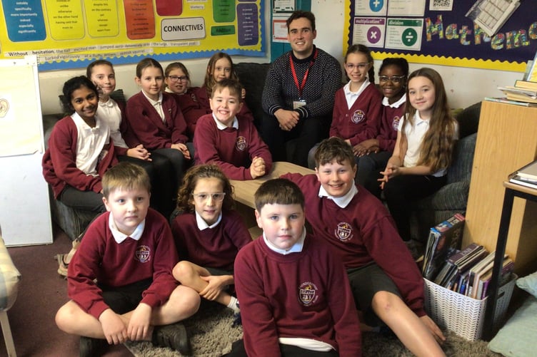 Henry Tufnell MP with Saundersfoot CP Year 5 pupils