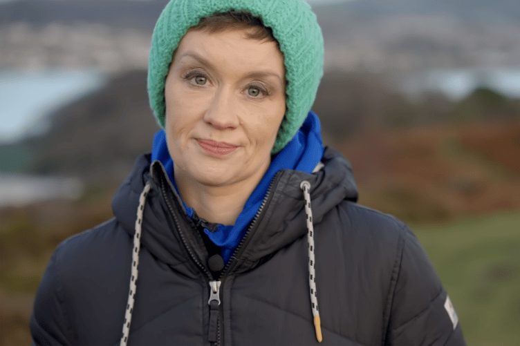 Maxine Hughes - Canser ar Ba Gost