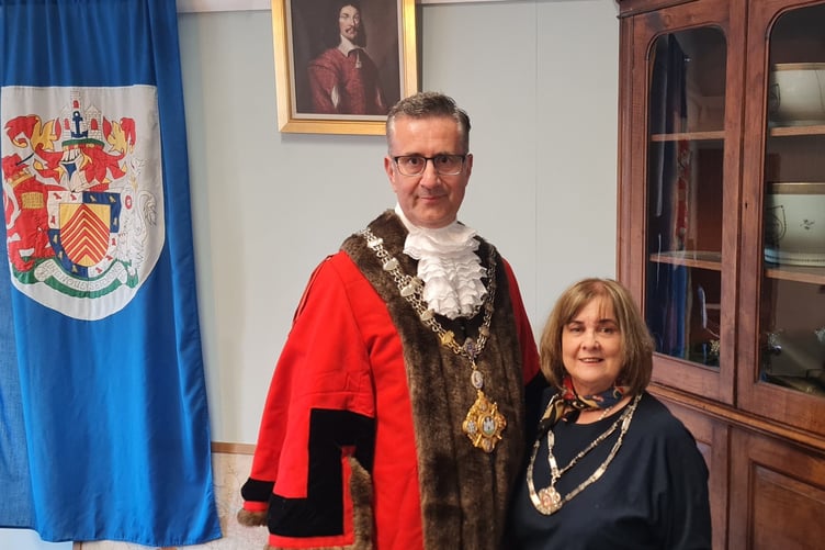 Pembroke Mayor and Mayoress 2026-27 CllrJonathan Grimes and Cllr Deborah Willcocks