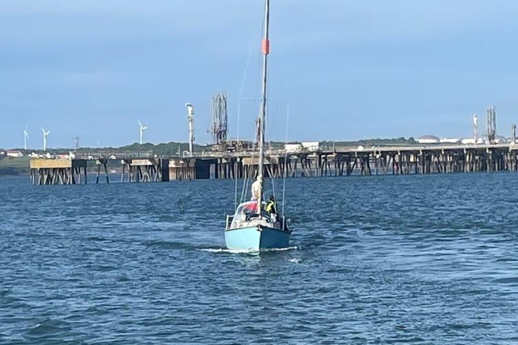 Towing a vessel