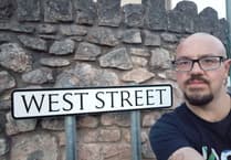 Pembroke town councillor welcomes new sign for West Street