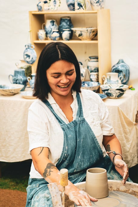 Ella Bua-In demonstrating