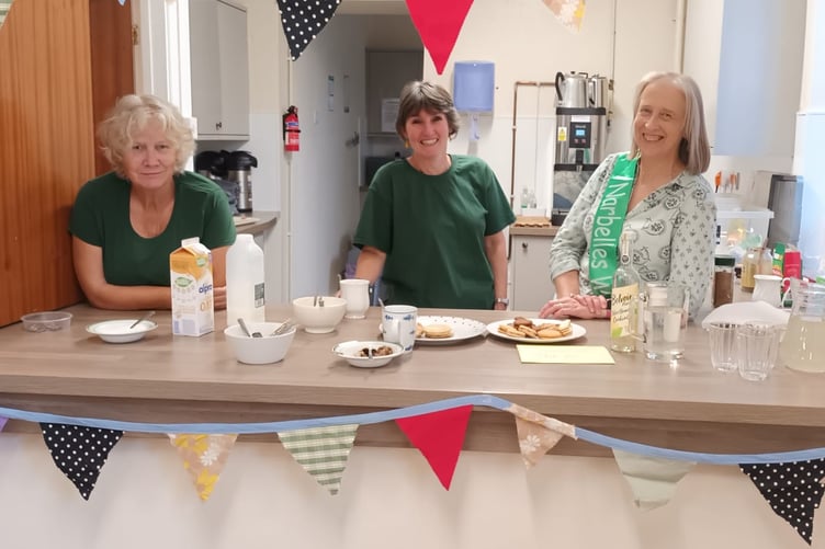 Helpers at the successful Narbelles WI Summer Fun Quiz Night, a fundraiser for Paul Sartori Hospice at Home, held in Bethesda Chapel’s Schoolroom