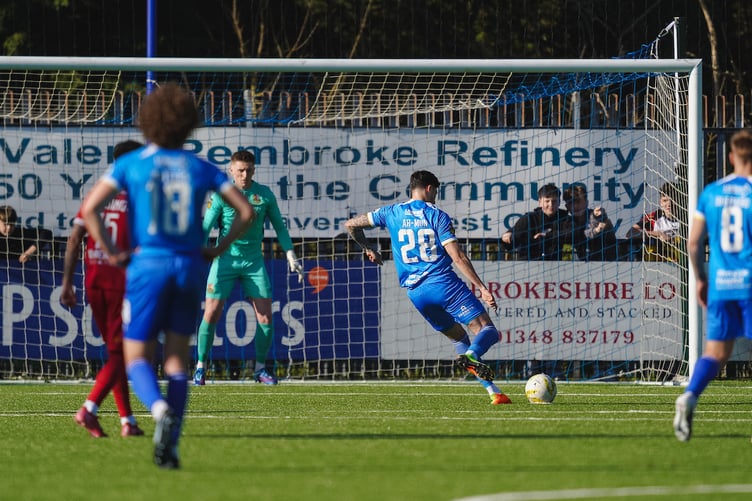 HAVERFORDWEST, WALES - 18 APRIL 2026:Ben Ahmun of Haverfordwest County misses a penatly during the JD Cymru Premier 2025/26 - Play-Off Conference fixture Haverfordwest County vs Llanelli Town at Ogi Bridge Meadow Stadium, Haverfordwest, Wales (Pic by Jamie Edwards/FAW)